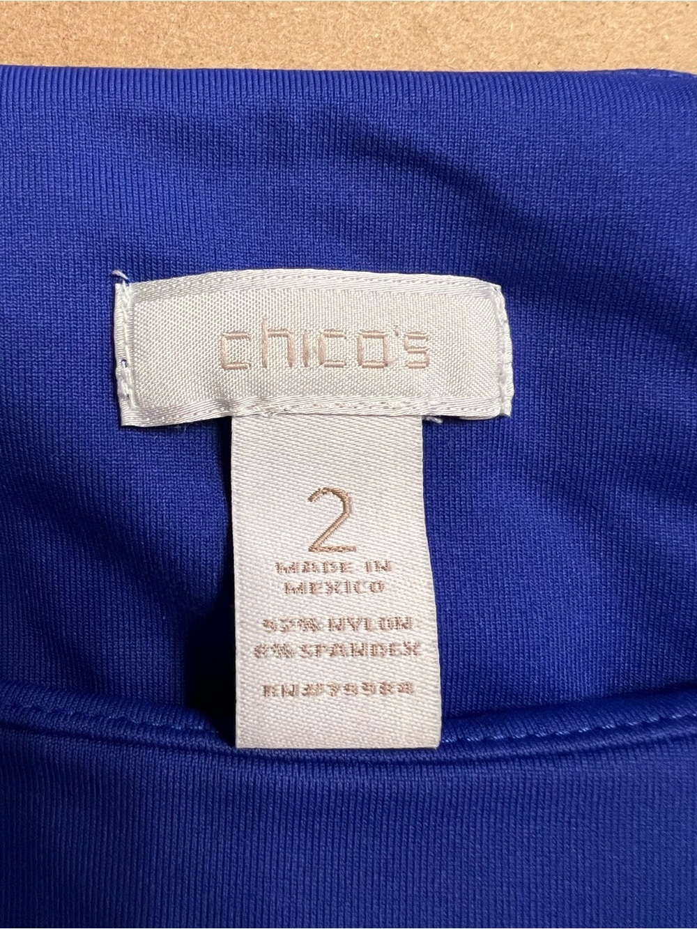Chico's zenergy Long Sleeve Top w/Built in Bra in Royal Blue. Size 2, L - Picture 4 of 7